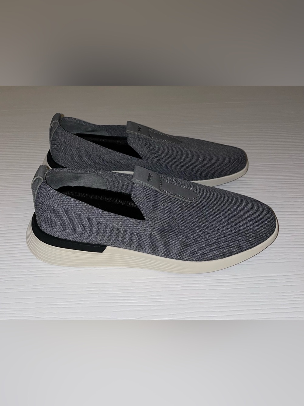 Wolf & Shepherd SwiftKnit Loafer in Gray White Unisex Mens 7 Womens 9 New No Box